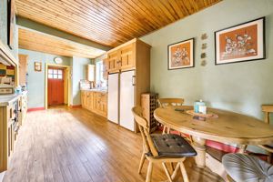 kitchen diner- click for photo gallery